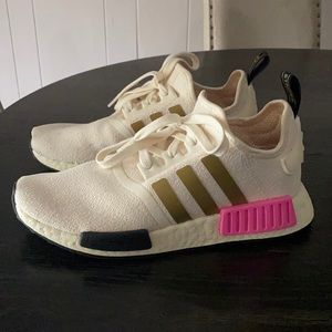 Cream adidas NMD R1